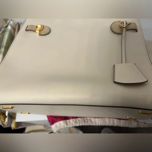 Lee Radziwill Double Bag contrasts - Picture 3 of 14